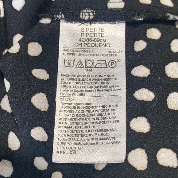 ⚡️Last days! Banana Republic Black Polka Dot Blouse SP - Picture 9 of 9